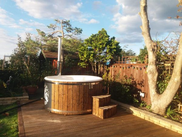white wood fire spas lifestyle img 3 zoom 1.jpg