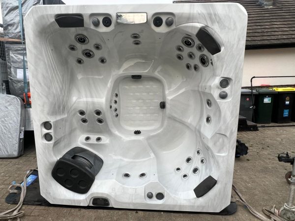 master spas legend 6