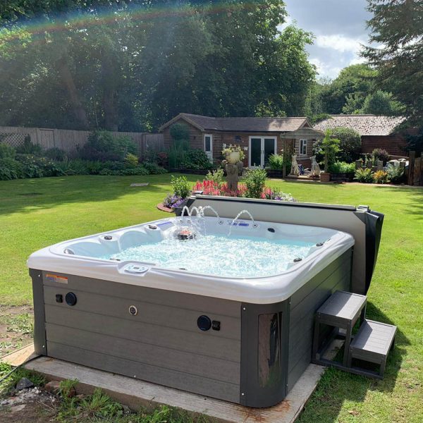 santa barbara quattro max hot tub