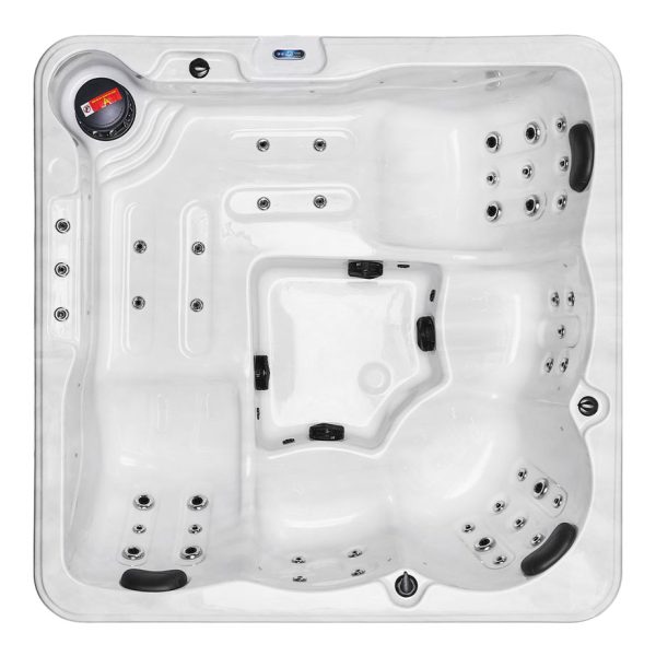 ivy beach iv hot tub
