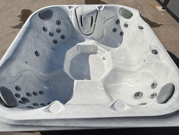 Jacuzzi J-225 - Image 13