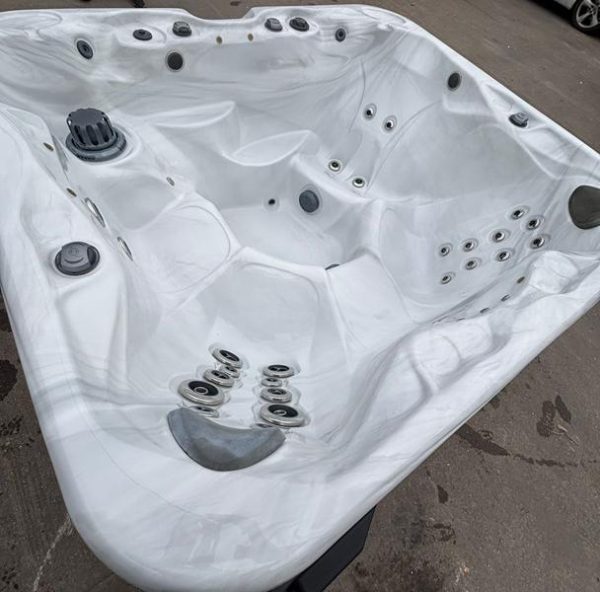 Sunbelt Spas SS800 - Image 2