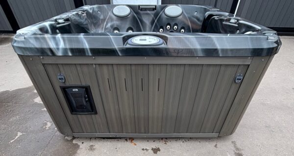 jacuzz j 325