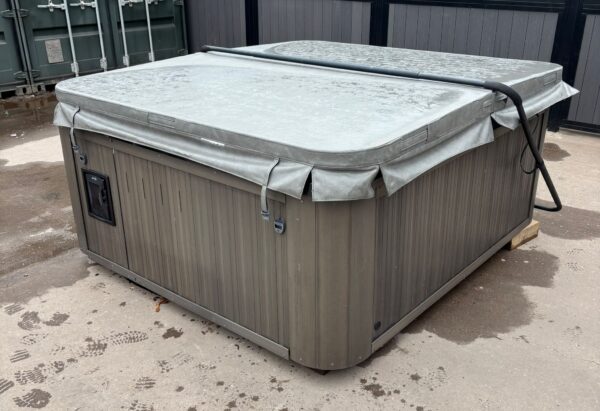 jacuzz j 325