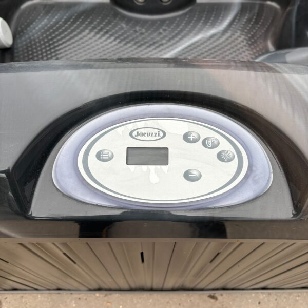 jacuzz j 325