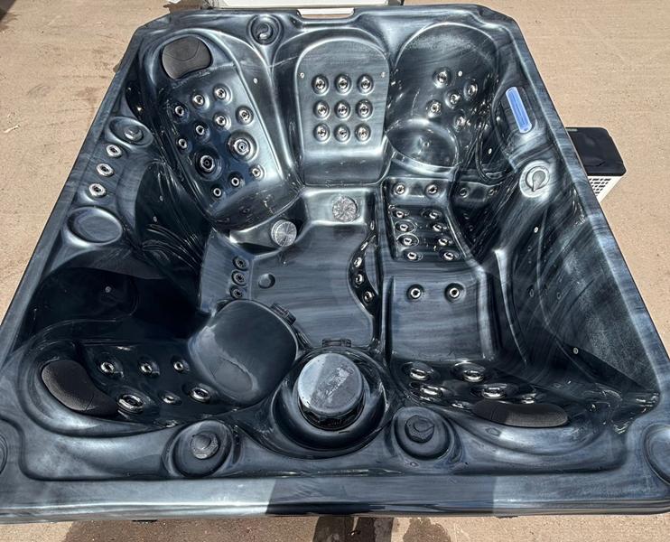 orca leisure chaser ii + 3kw air source heat pump