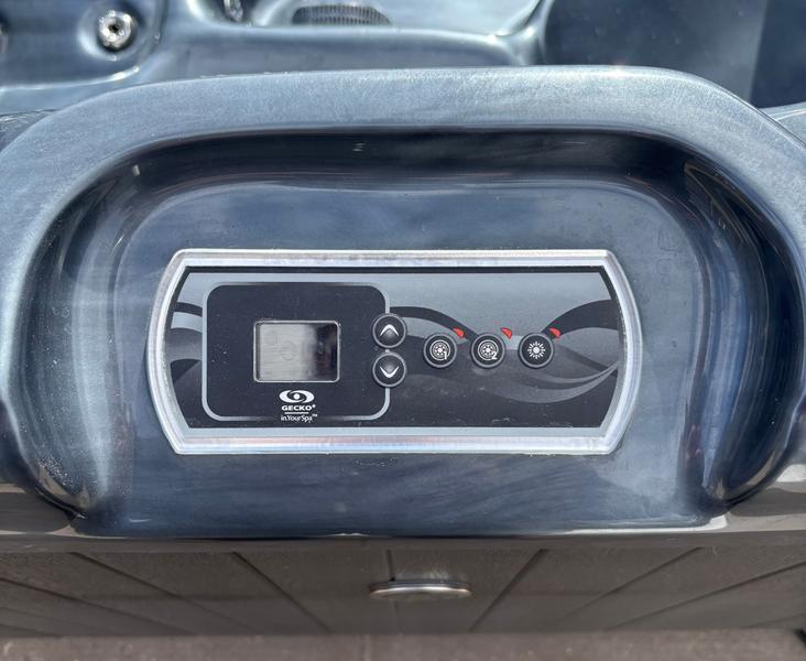 orca leisure chaser ii + 3kw air source heat pump