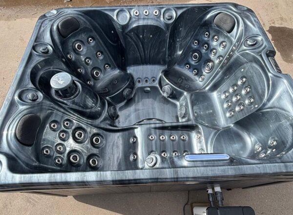 orca leisure chaser ii + 3kw air source heat pump