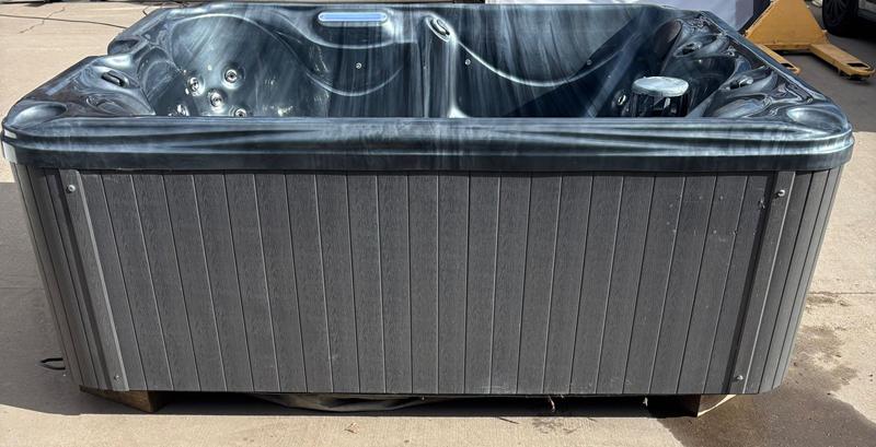 orca leisure chaser ii + 3kw air source heat pump