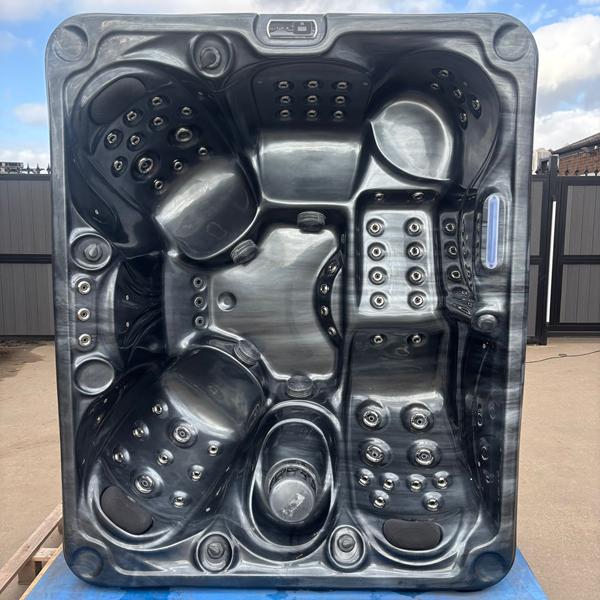 orca leisure chaser ii + 3kw air source heat pump