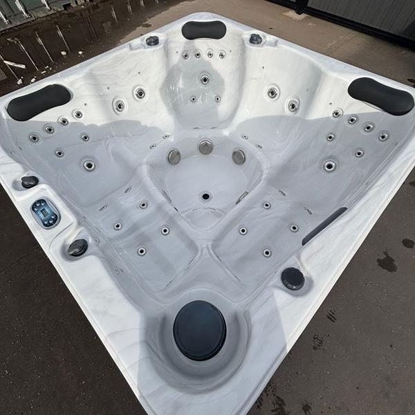 platinum spas happy hot tub