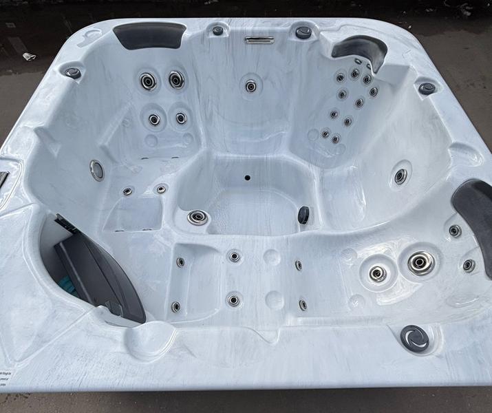 platinum spas torina