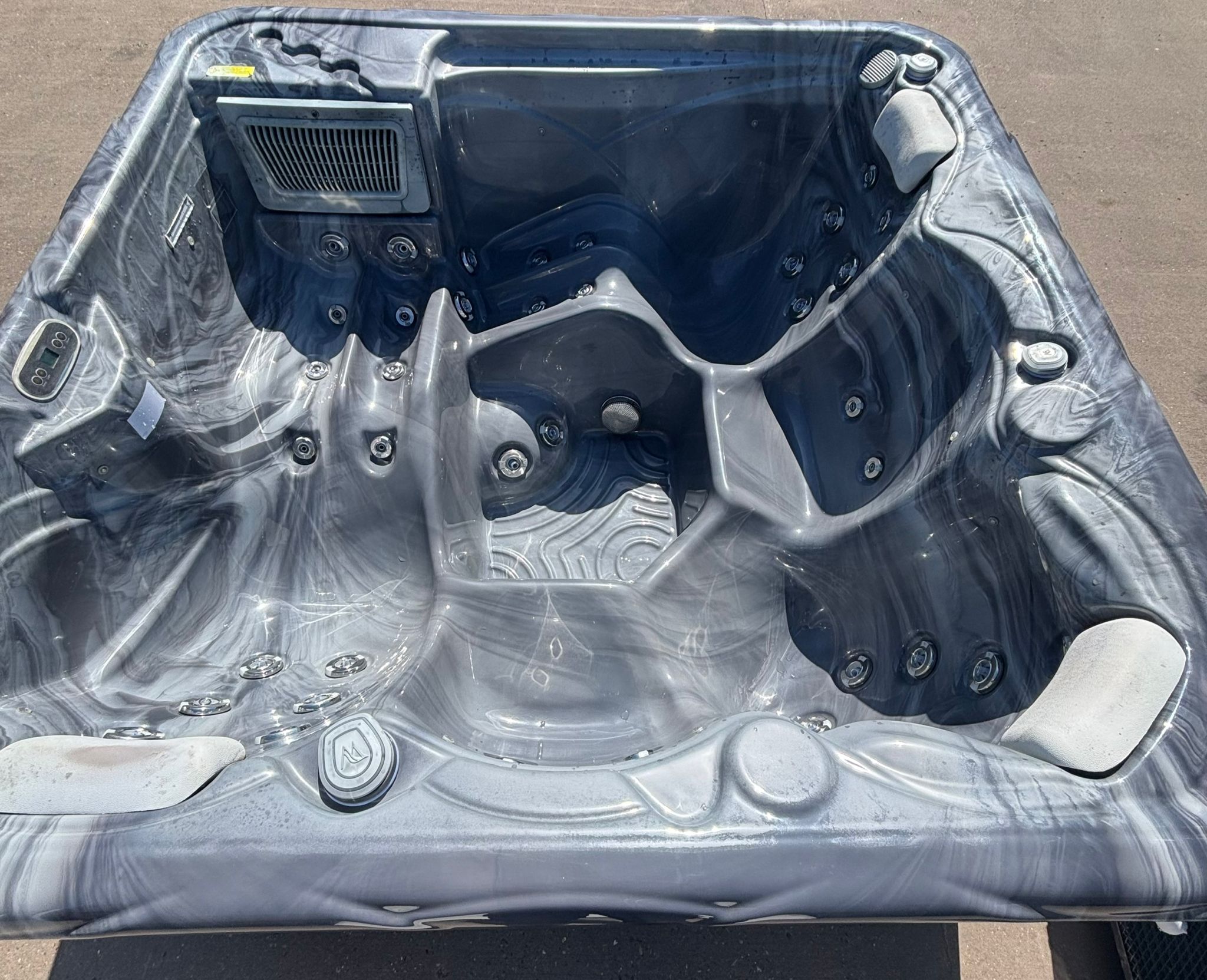 wellis pluto + 7 kw air source heat pump