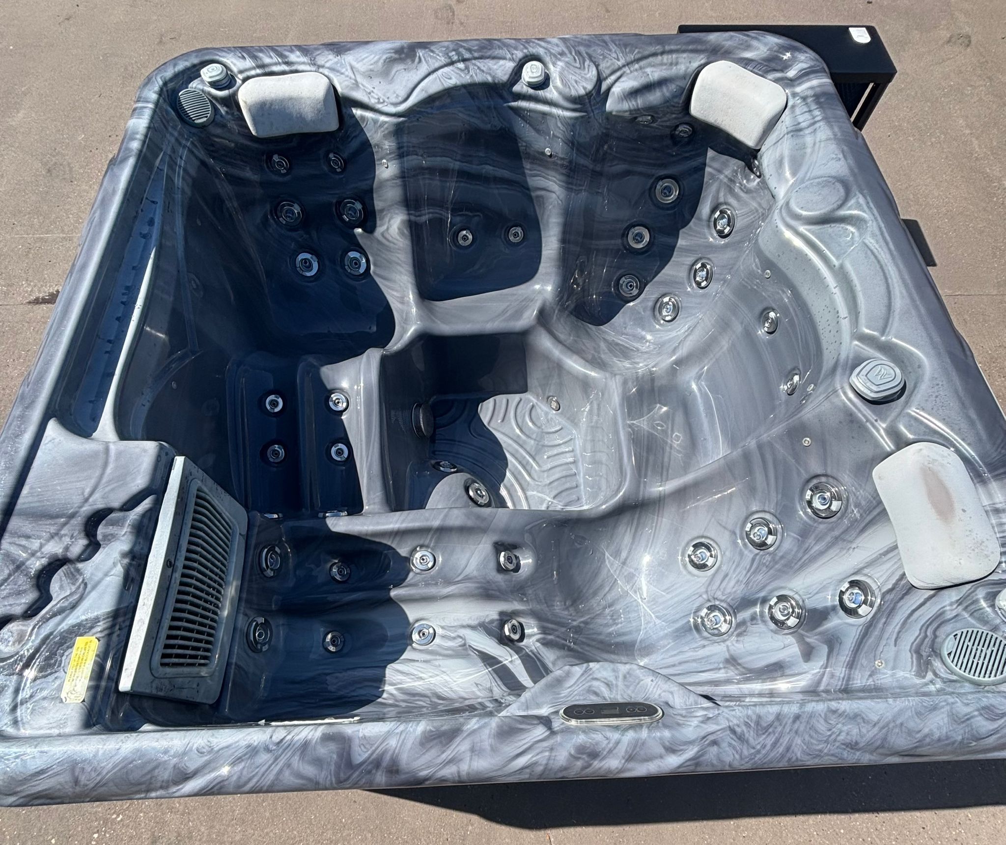 wellis pluto + 7 kw air source heat pump