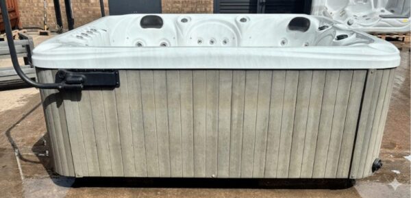 Swanboro Single Lounger Spa