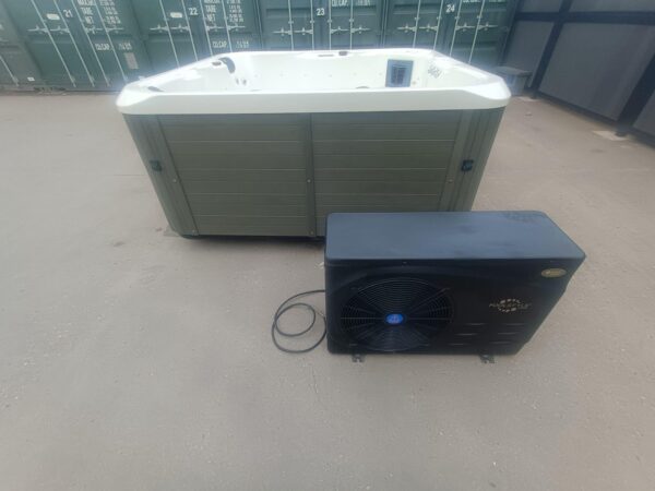 Luxury Resort + 7kw heat pump