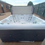 Malaga LifeDeluxe Hot Tub + 3kW heat pump