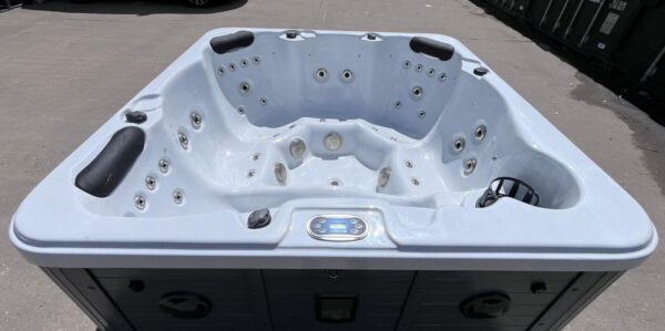 Platinum Spa Happy